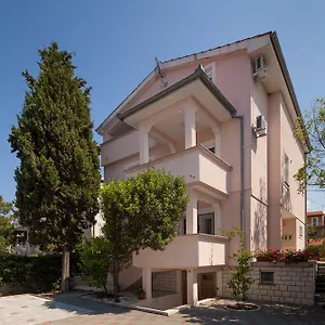 apartment-juliette.hotelinzadar.com/